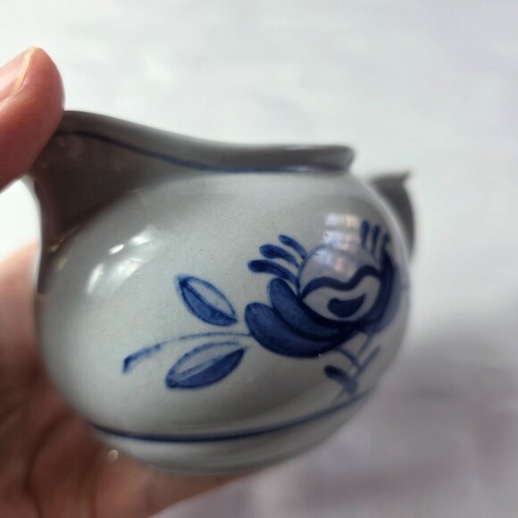 Arabia of Finland Blue Rose Creamer Gray/Blue with Blue Flowers 4 Ounce Size - Picture 7 of 12